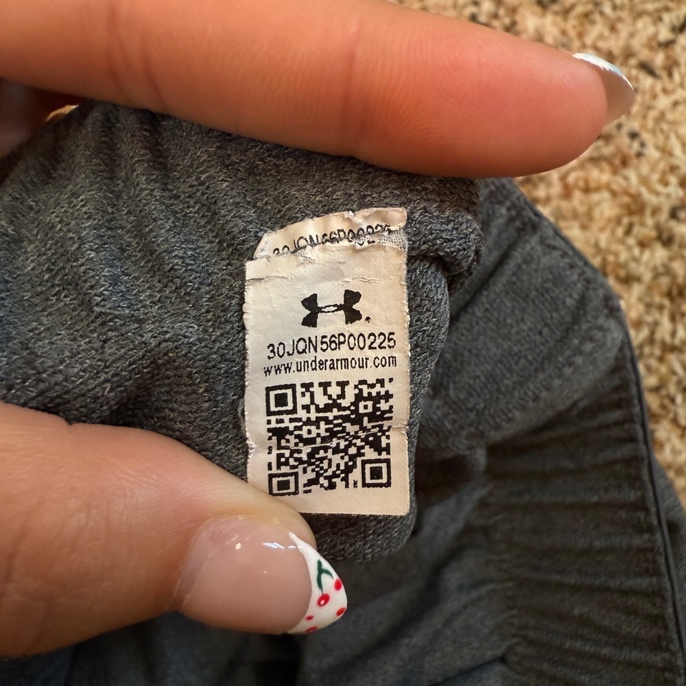 Under Armour Gray Gym Shorts Youth Large - Picture 7 of 11